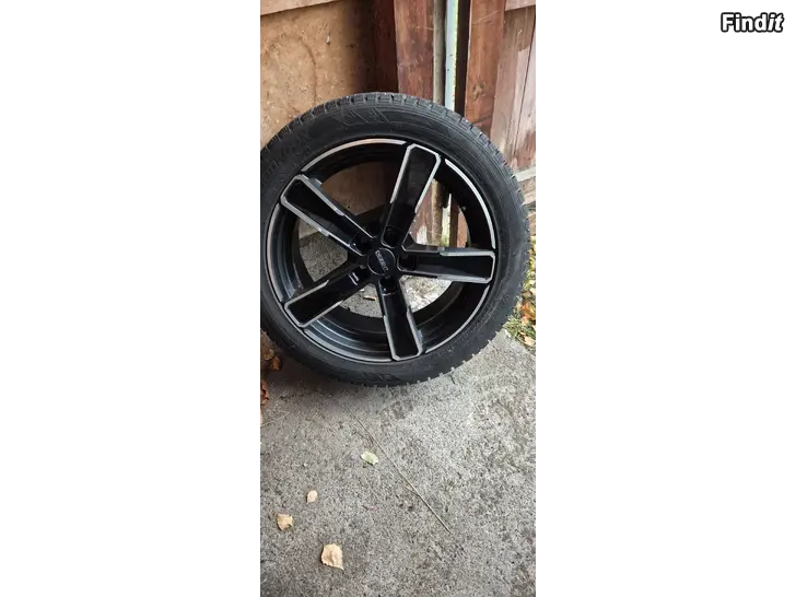 Myydään Talvirenkaat