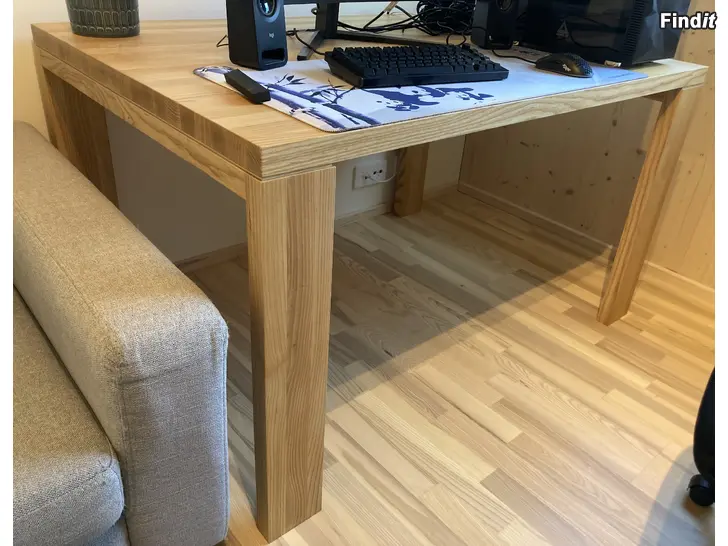 Säljes Matbord 4 pers i ask