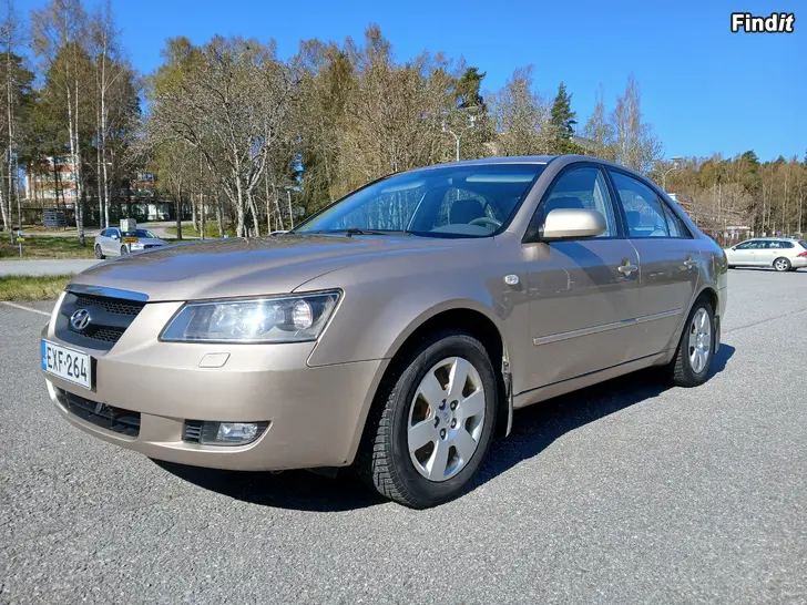 Myydään Hyväkuntoinen käyttöauto HYUNDAI SONATA 2,0 bensa VAIDHDOSSA käy TRAILER, PAKETTIAUTO tai MÖNKIJÄ