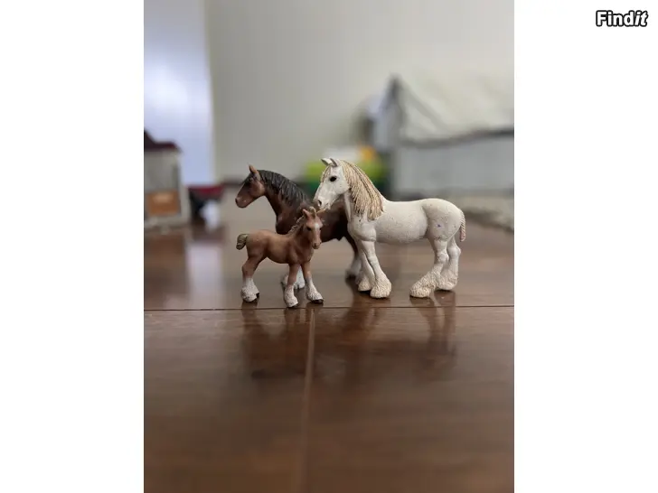 Säljes Schleich hästar