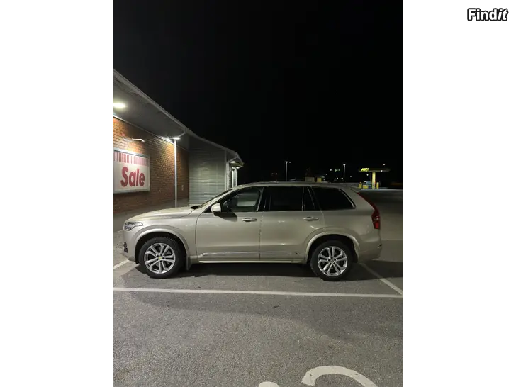 Säljes Volvon alkuperäiset alumiinivanteet 19 + päällä kohtalaiset Michelin nastarenkaat