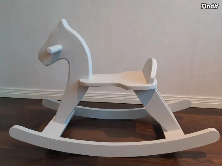 Säljes Hobbysnickrade gunghästar