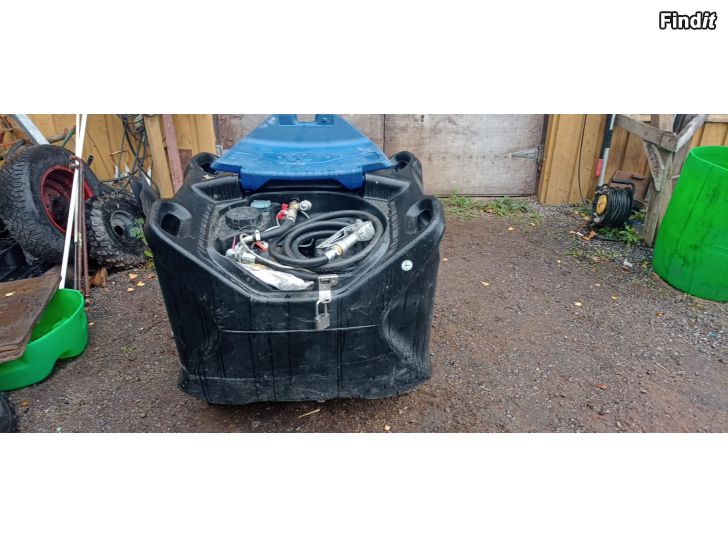 Säljes Entreprenadtank 450 liter