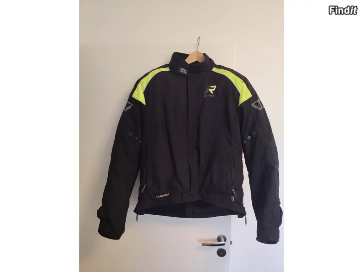 Myydään Moottoripyöräpuku Rukka