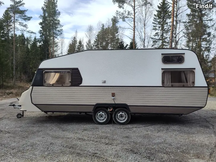 Säljes Husvagn Solifer Artic 552 GL  1989  Välhållen