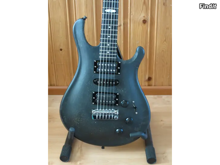 Myydään Flaxwood Voima Custom