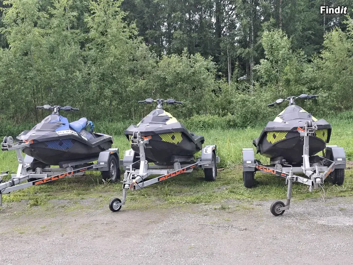 Uthyres Uthyres 3 st sea doo spark trixx  midsommar ennu ledig