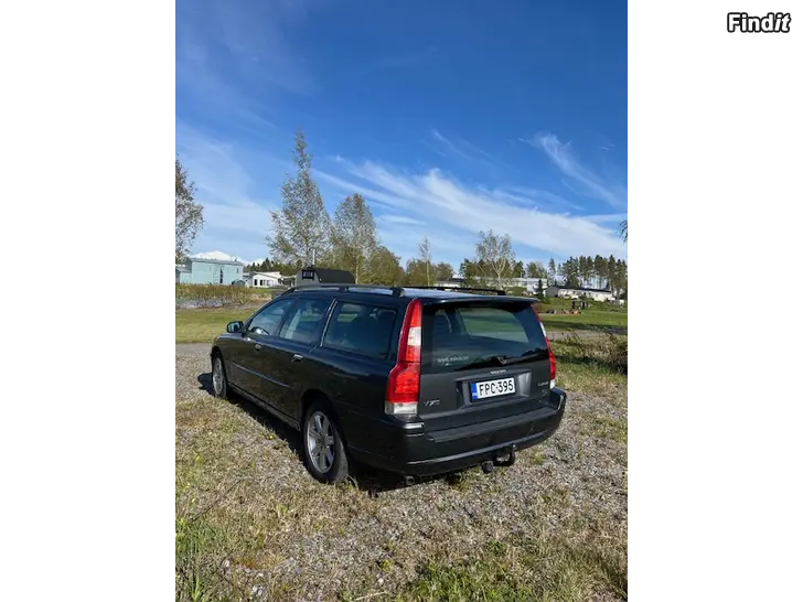 Säljes Volvo v70 bi-fuel automat nybesiktad