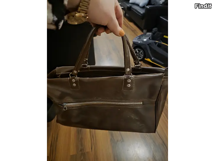 Säljes Gammal väska