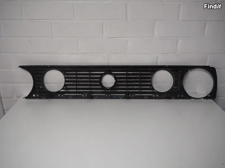 Myydään Volkswagen Golf II valomaski Hella 129017