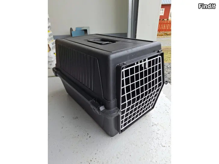 Säljes Transportbur för hund eller katt kantoboksi