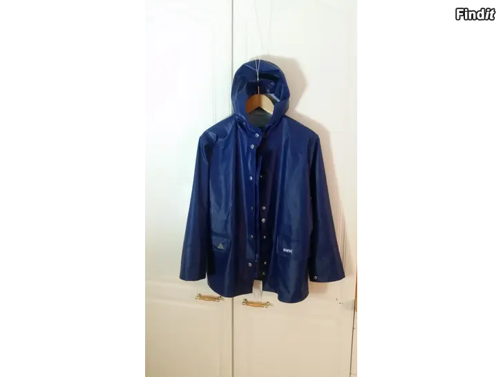 Myydään Vintage Rukka sadetakki sininen koko S 36-38 10e