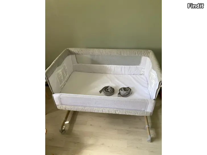 Myydään Bedside crib