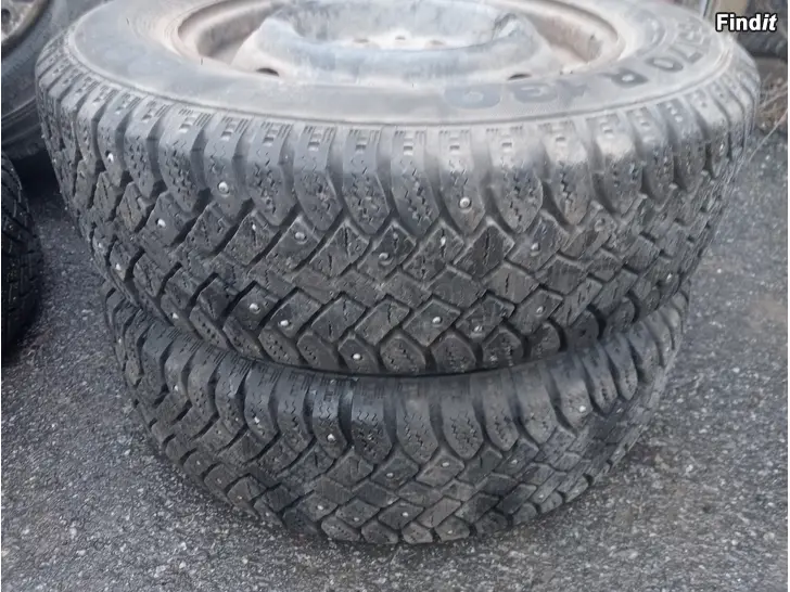 Myydään Nastarenkaat 165/70R13 vanteet 4-98 Fiat