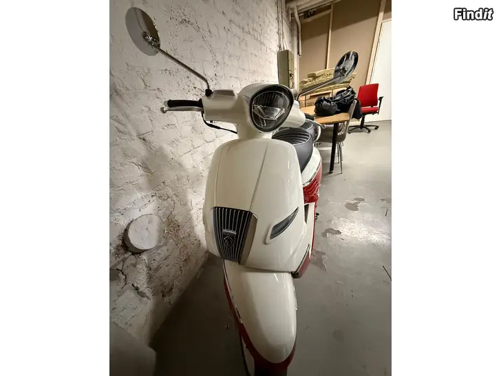 Myydään Peugeot Django 2024
