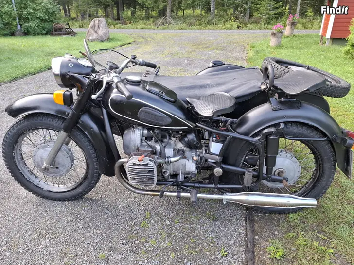 Myydään K 750 sivuvaunupyörä