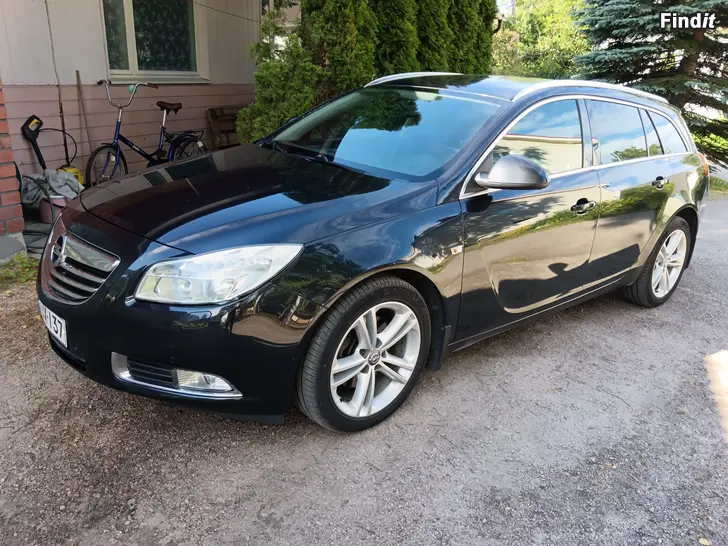 Myydään Opel Insignia 4x4 2.0D 162-hv. Sports Tourer  JUURI KATSASTETTU