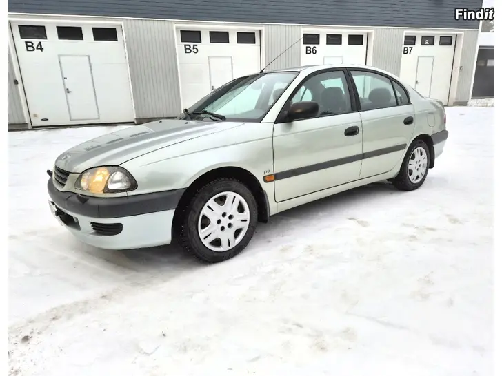 Myydään Toyota Avensis 1.8 aj.247tkm