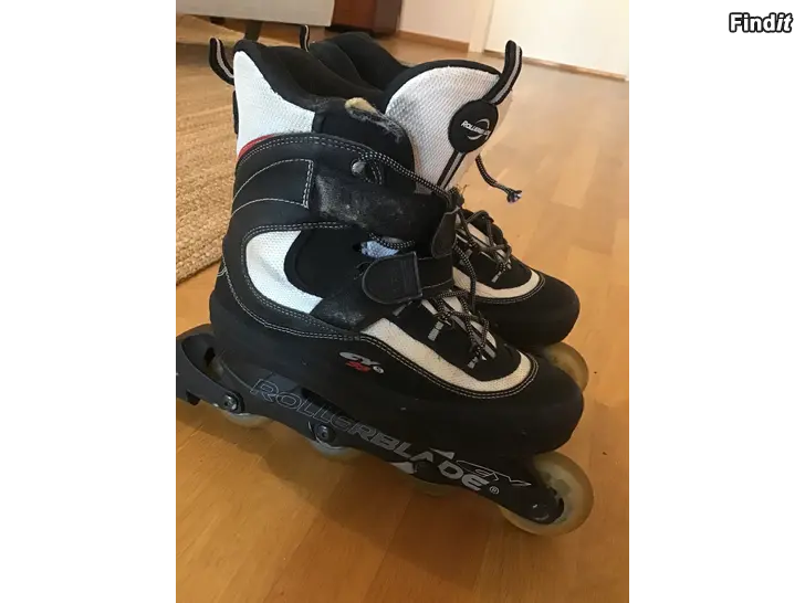 Säljes Rollerblades stl 38-39