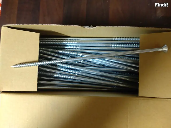 Myydään Wurth 6 x 200 ruuveja 100 kpl