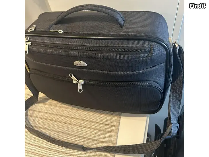 Myydään Samsonite laukku