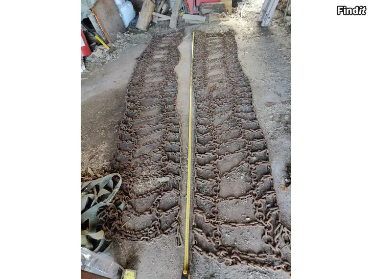 Säljes Snökedjor åt traktor335x70