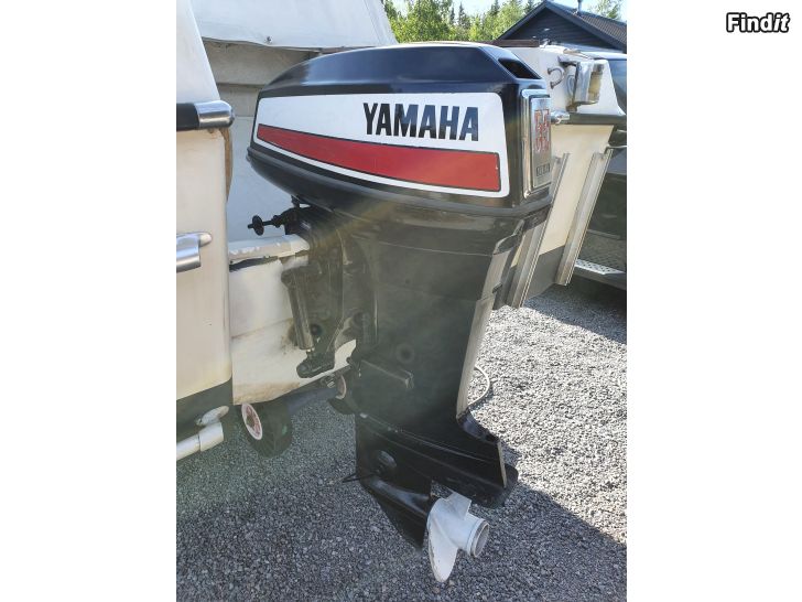Myydään Yamaha 55