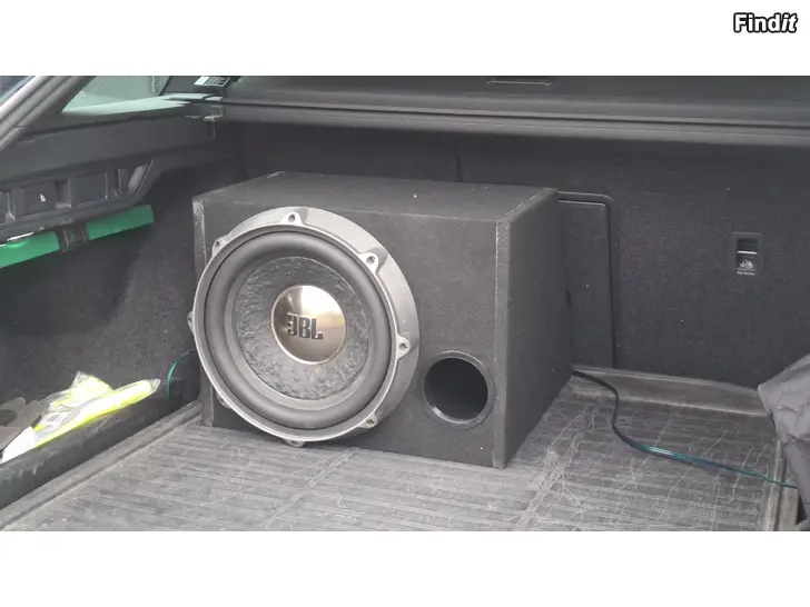 Säljes Jbl p1222 + låda