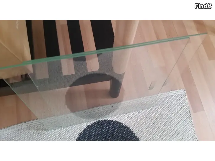 Myydään Lasiset liukuovet 38cm x 37cm 2kpl 10e