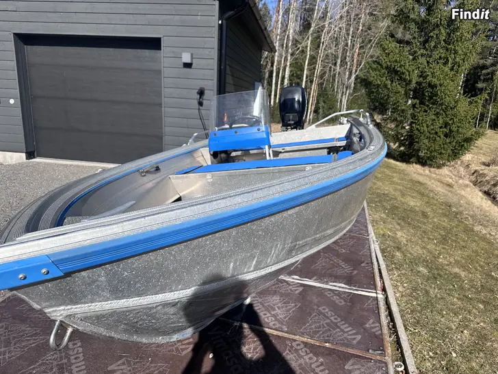 Säljes Buster Xsr 20 hk mercury fyrtakt