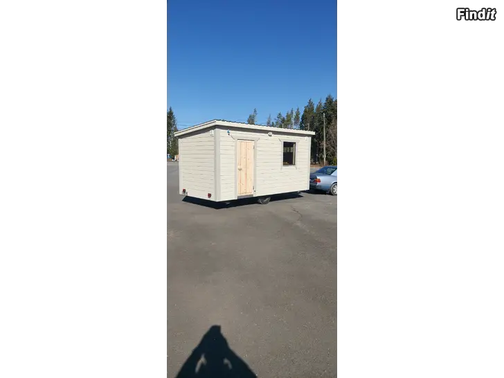 Myydään Autolla vedettävä uusi sauna
