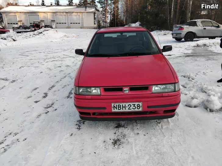 Myydään Seat Toledo