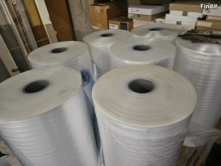 Säljes Täckplast stora rullar