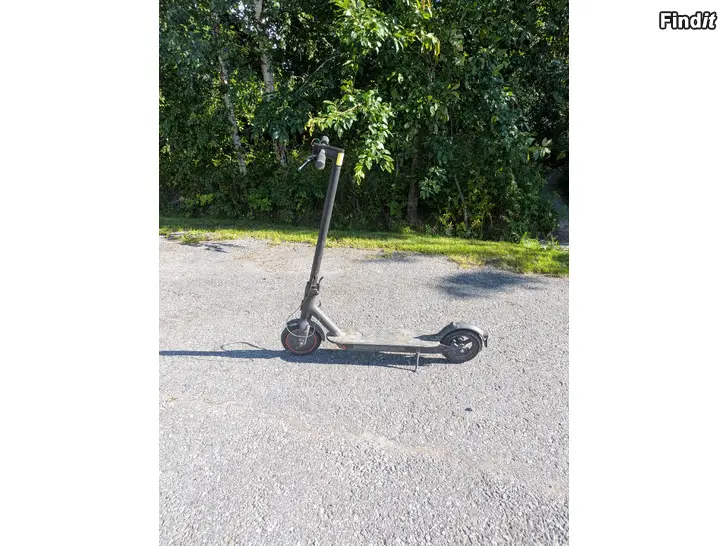 Säljes Ninebot elsparkcykel
