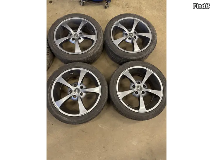 Säljes Audi 17 tums fälgar