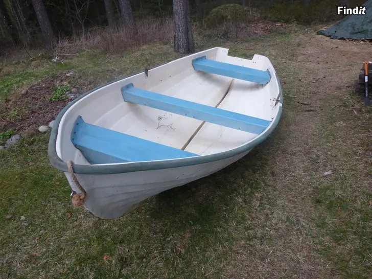Myydään Lasikuituvene