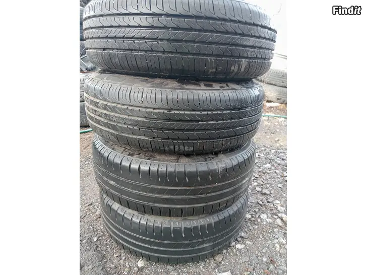 Myydään Kesärenkaat 185/65R15 vanteet MB 5-112
