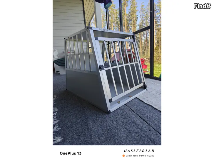 Säljes Myydään koiran kuljetushäkki Trekker