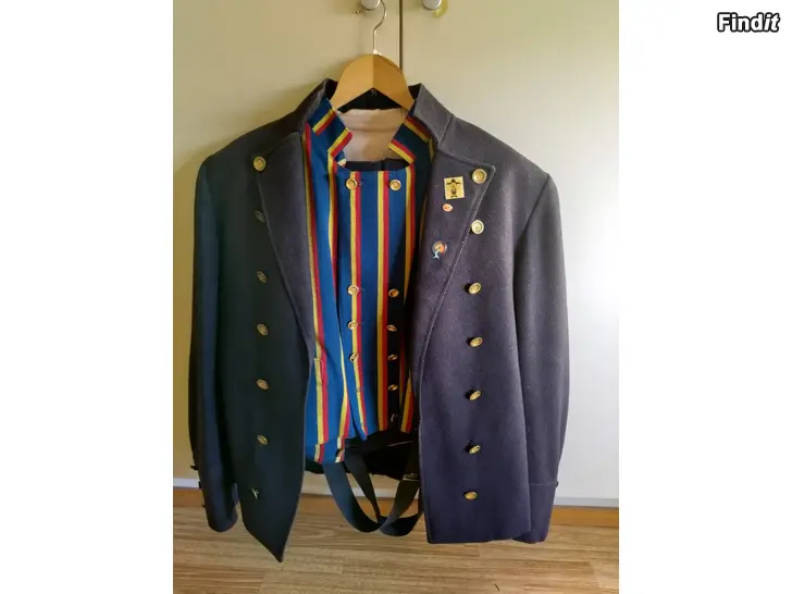 Säljes Purmo folkdräkt