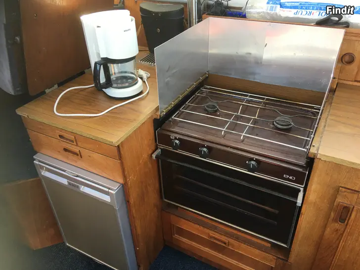 Myydään Flipper 760 rymlig familjebåt