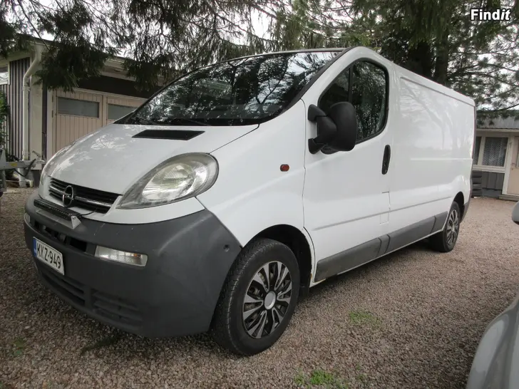 Säljes Opel Vivaro -04, lång modell