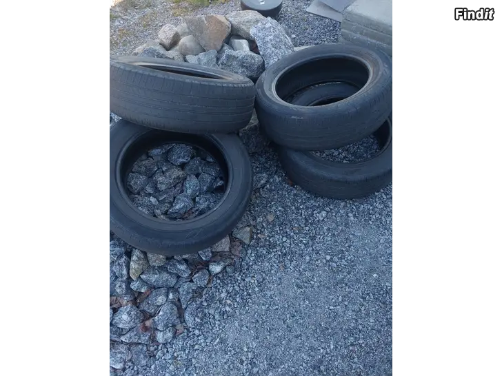 Säljes Sommardäck 215/60R17