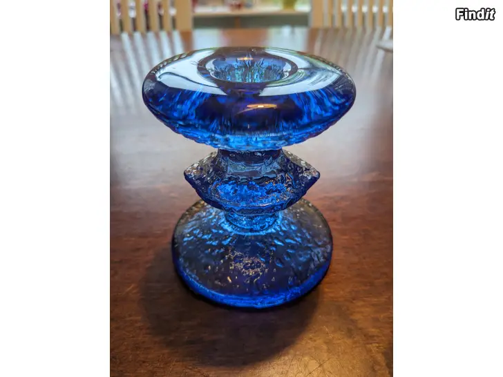 Myydään Iittala festivo ljusstake. Kynttiläjalka