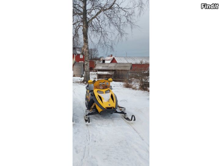 Säljes Ski-doo MXZ