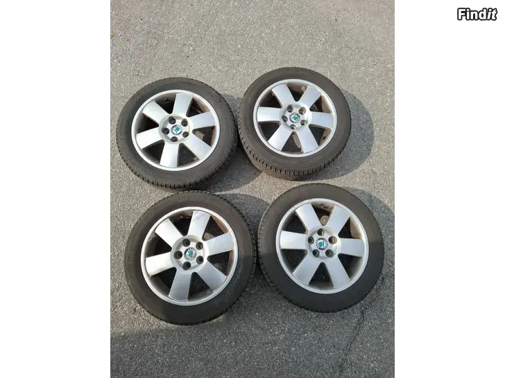 Myydään Skoda alkuperäiset vanteet+mutterit