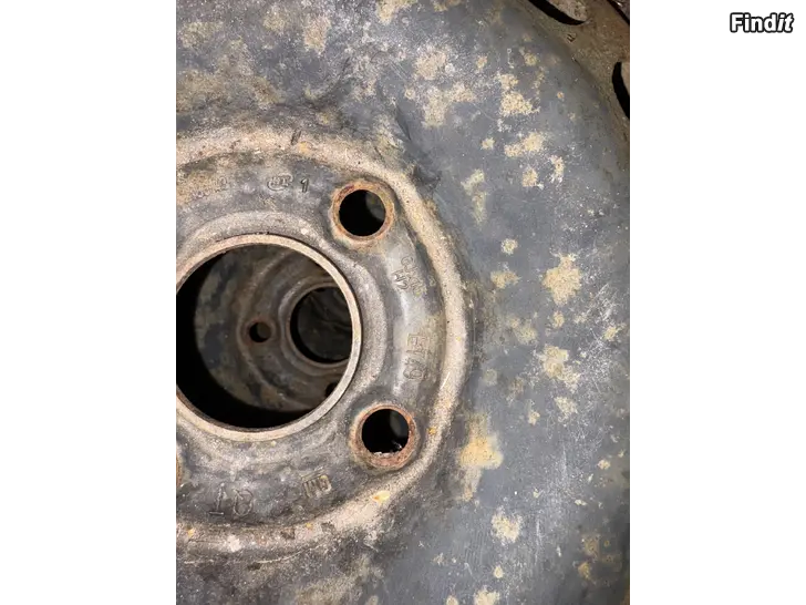 Myydään 185/65-15 nastarenkaat 6J15 et49