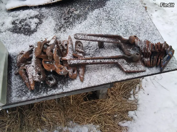 Säljes Slåtterdelar