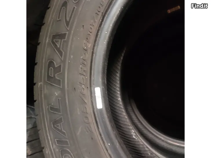 Myydään 205 65 16C pakettiauton kumit