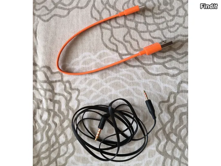 Myydään JBL Tune 775NC