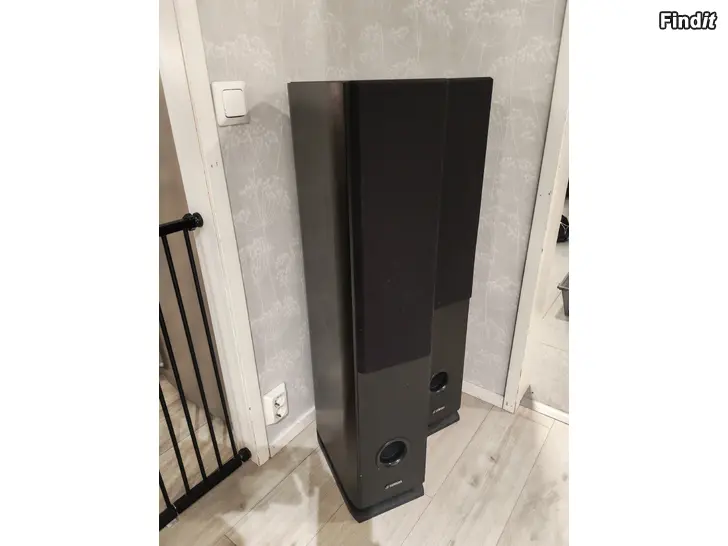 Säljes Yamaha lattiakaiuttimet